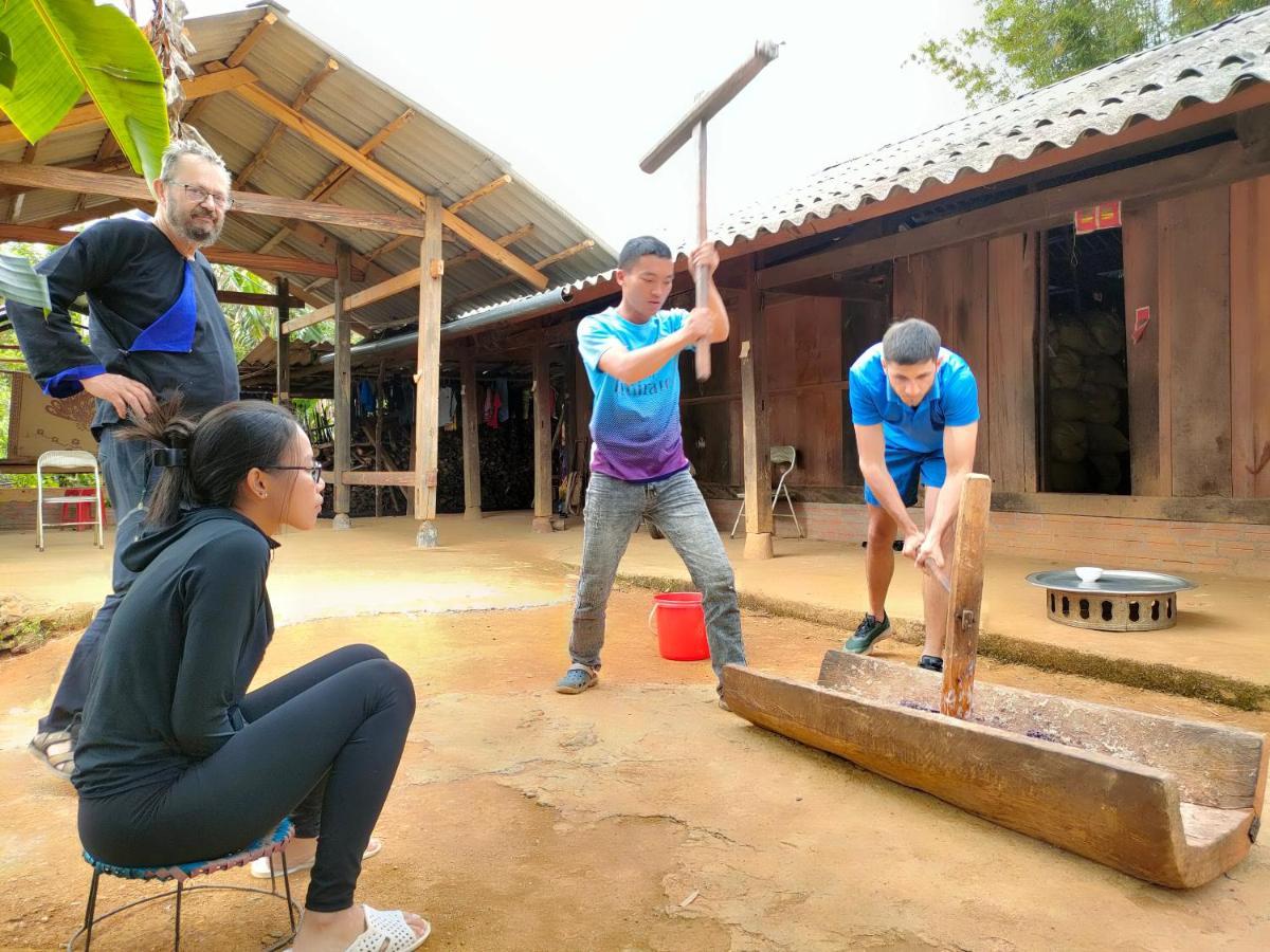 Indigenous Homestay- Trek- Food- Bus Mu Cang Chai Екстер'єр фото