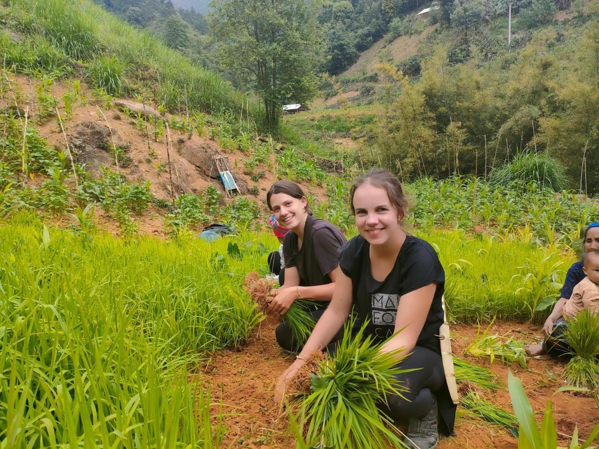 Indigenous Homestay- Trek- Food- Bus Mu Cang Chai Екстер'єр фото