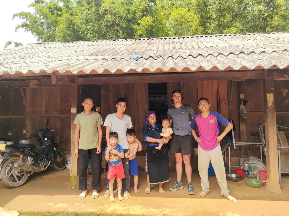 Indigenous Homestay- Trek- Food- Bus Mu Cang Chai Екстер'єр фото