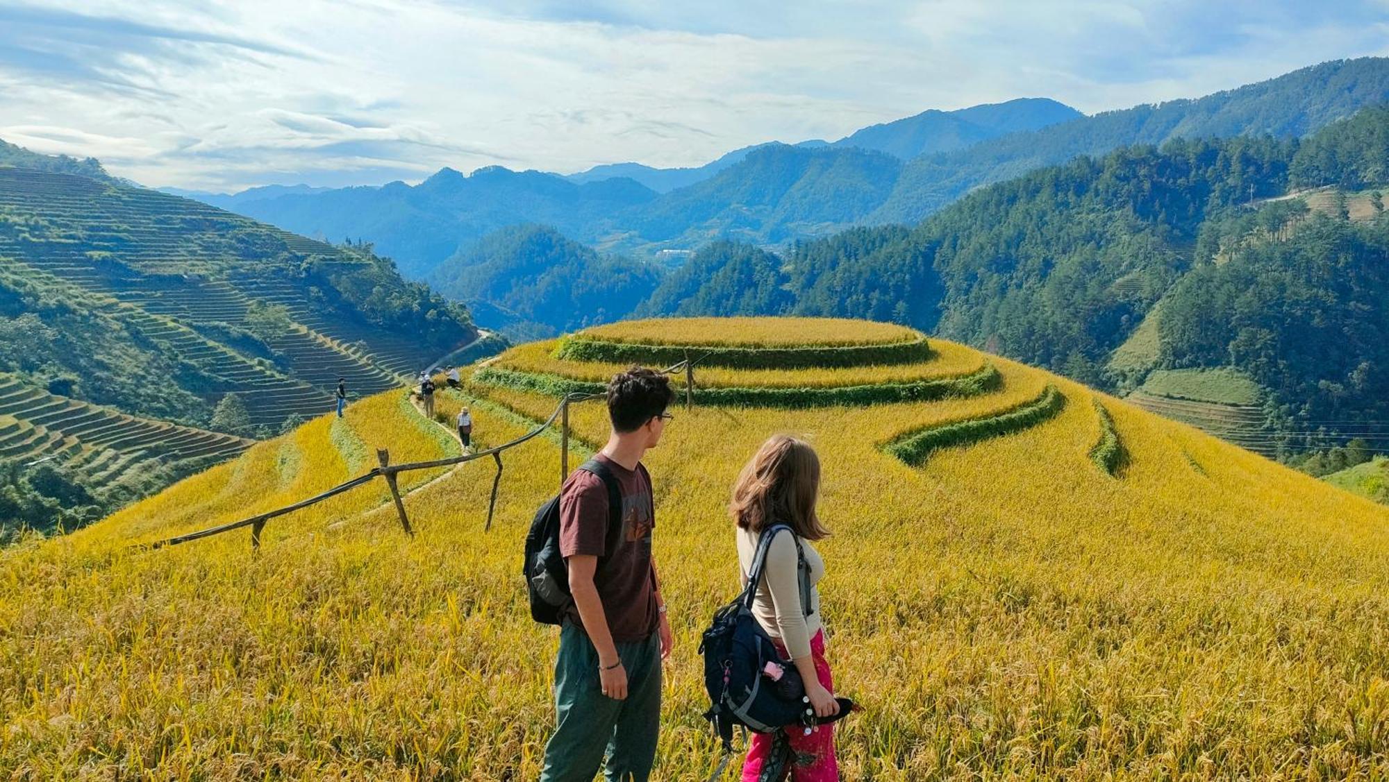 Indigenous Homestay- Trek- Food- Bus Mu Cang Chai Екстер'єр фото