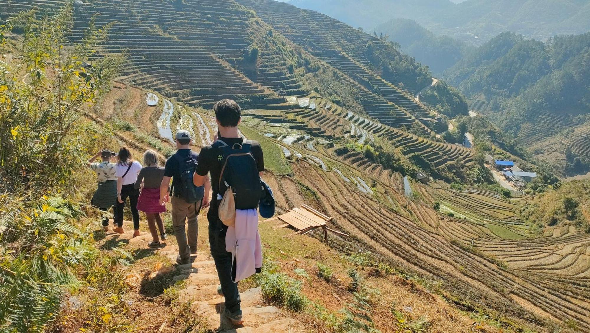 Indigenous Homestay- Trek- Food- Bus Mu Cang Chai Екстер'єр фото